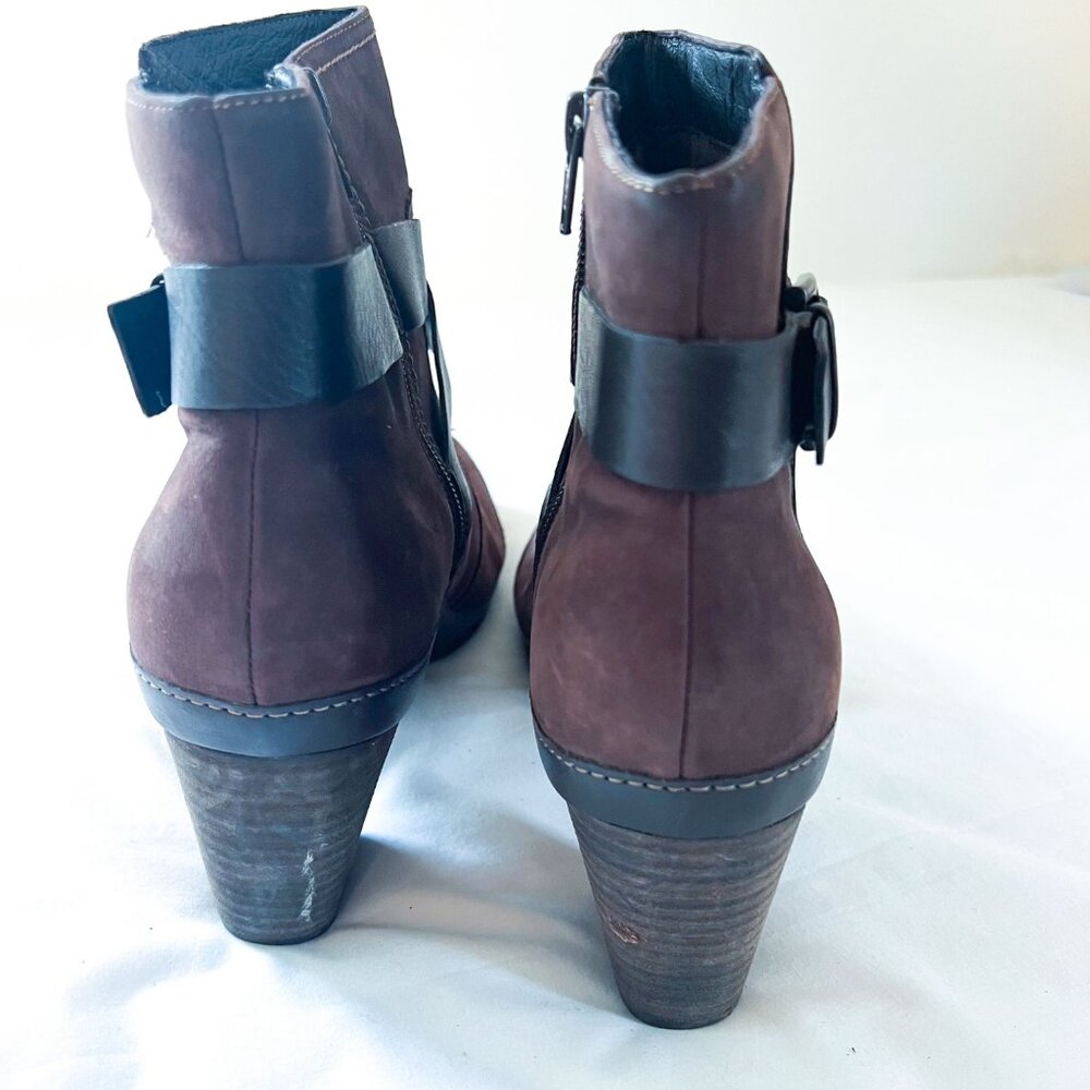 Clarks Artisan Brown Leather Ankle Boots Booties Buckle Strap Zip Up Chunky 10M - Picture 7 of 10